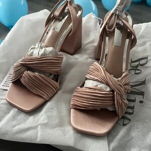 Elegant Women's Pink Strappy Heels